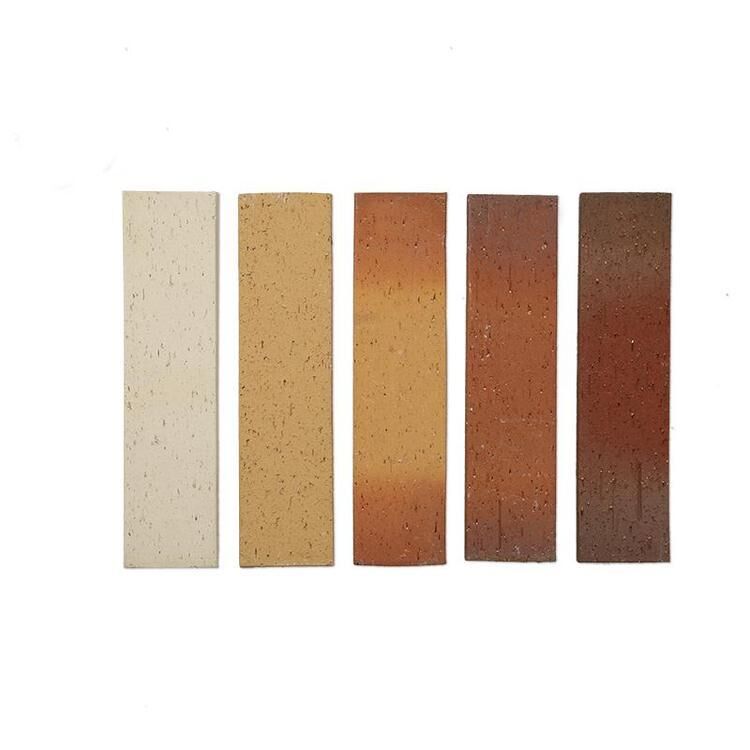 Φυσικό πηλό εξωτερικό τοίχωμα πλακάκια με κλινοειδές φινίρισμα διαχωρισμένο πρόσωπο τούβλο τοίχωμα πλακάκια φινίρισμα για καφετέριες & κατοικίες προσόψεις